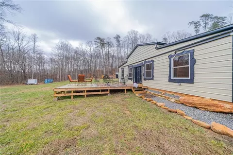 2212 Old Winston Rd, Pinnacle, NC 27043 photo 3