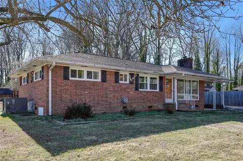 3556 Cherry Ln, Greensboro, NC 27405