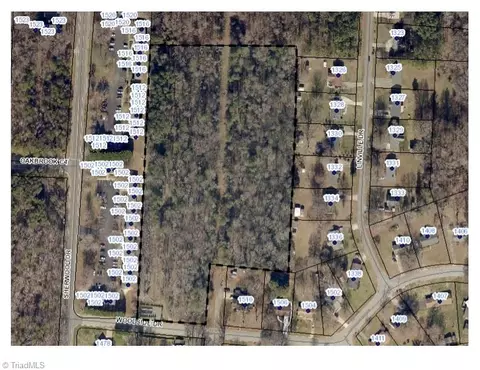 00 Woodside Dr, Reidsville, NC 27320