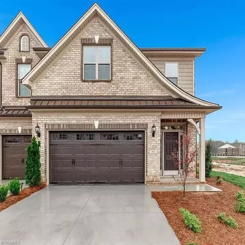 2201 Friedberg Village Dr, Winston Salem, NC 27127