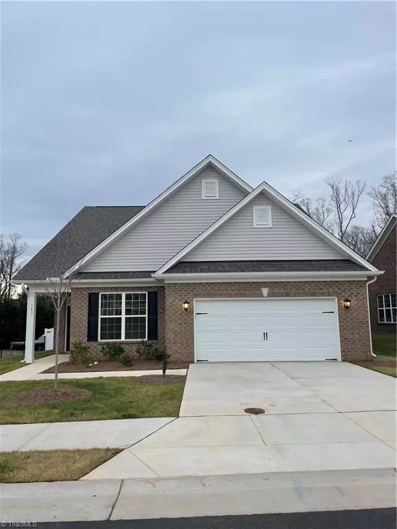 143 Crestland Dr, Kernersville, NC 27284 44 Photos Movoto