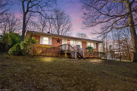 307 Carolina Ave, Lexington, NC 27292
