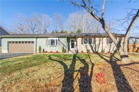 433 Winchester Dr, King, NC 27021