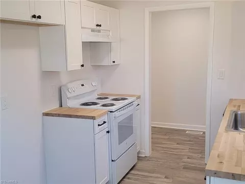 703 Redding Dr, High Point, NC 27260 photo 8