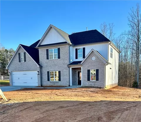 180 Canter Ln, Lexington, NC 27295