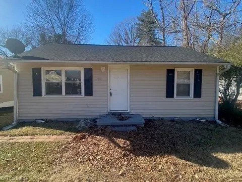 1205 Hickory Ave, Greensboro, NC 27405