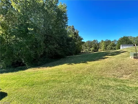 00 Jill Farm Rd, Mount Airy, NC 27030