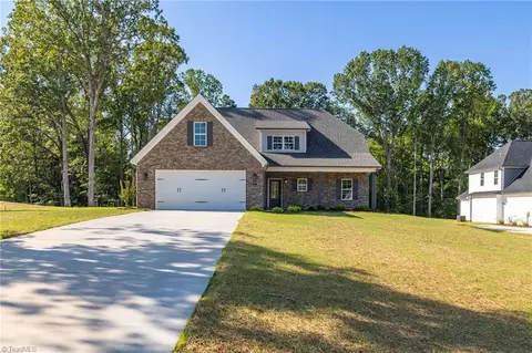 4950 Old Thomasville Rd, Winston Salem, NC 27107
