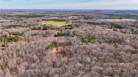463 Golfcrest Rd, Denton, NC 27239 photo 4