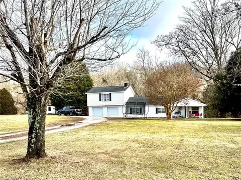 148 Vine St, Mount Airy, NC 27030