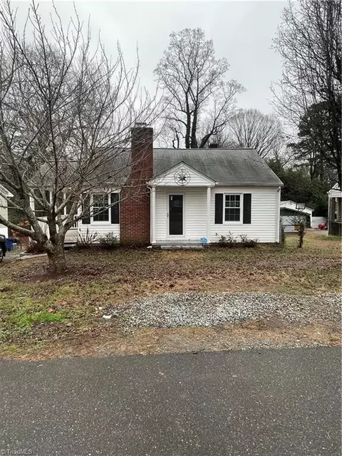 20 Garland St, Winston Salem, NC 27127