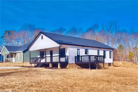 215 Agner Ln, Lexington, NC 27292