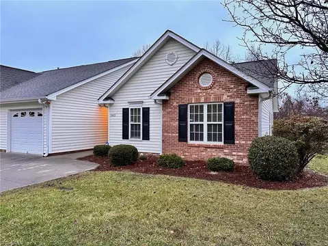 5611 Creek Bed Ln, High Point, NC 27265