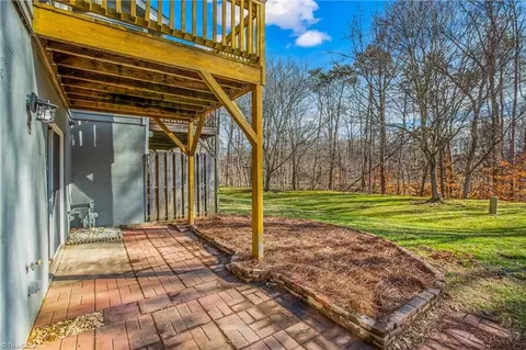 3104 Windchase Ct, High Point, NC 27265 photo 13
