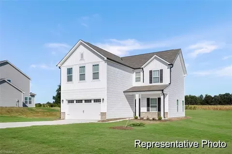 4068 Monteray Cir #102, High Point, NC 27265