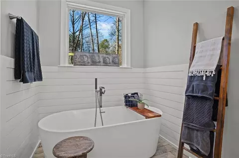 106 Beechtree Ln, King, NC 27021 photo 27