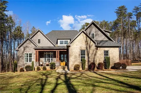 106 Beechtree Ln, King, NC 27021 photo 40