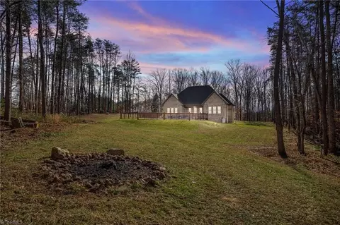 106 Beechtree Ln, King, NC 27021 photo 45