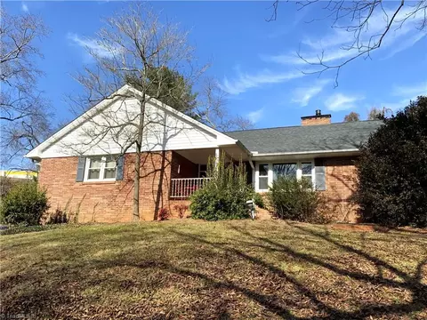 230 Market St W, Elkin, NC 28621