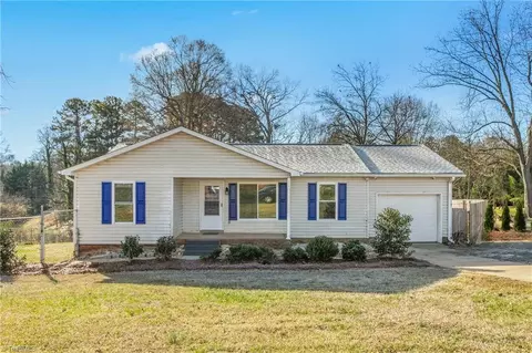 224 Church St, Randleman, NC 27317