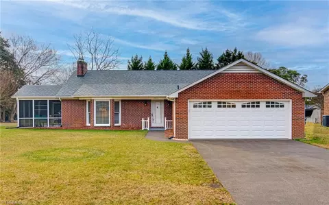 283 Sara Ln, Winston Salem, NC 27103