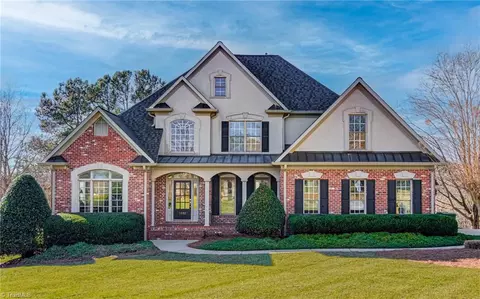 1092 Salem Village Ln, Clemmons, NC 27012