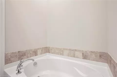 4305 Holstein Dr, High Point, NC 27265 photo 27