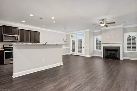 4305 Holstein Dr, High Point, NC 27265 photo 7
