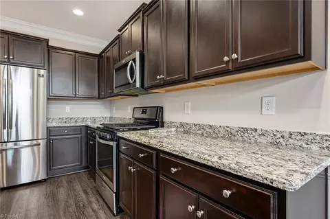 4305 Holstein Dr, High Point, NC 27265 photo 12