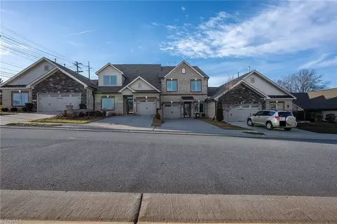 4305 Holstein Dr, High Point, NC 27265 photo 32