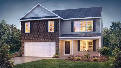 5074 Crest Ct, Trinity, NC 27370