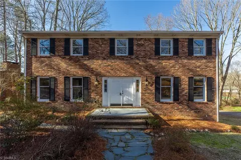 1279 Westminster Dr, High Point, NC 27262