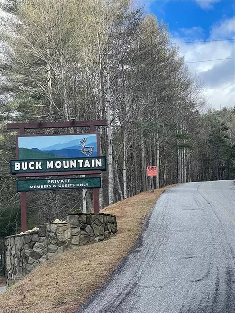 Lot 34 Doe Run, Purlear, NC 28665 photo 2