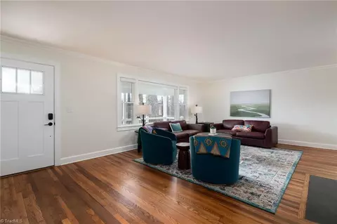 702 Sunset Dr, High Point, NC 27262 photo 6