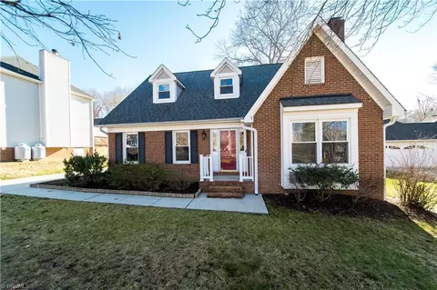 7013 Abington Ct, Kernersville, NC 27284