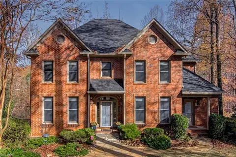 1456 Ridgemere Ln, Winston Salem, NC 27106