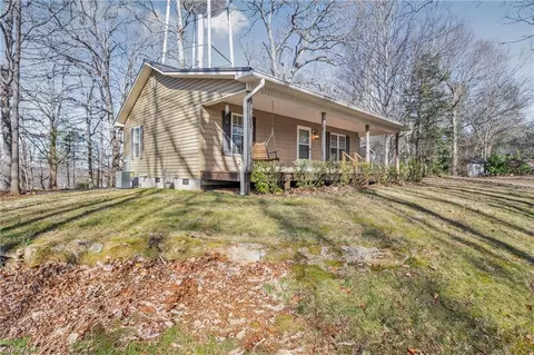 138 Martin Luther King Jr Rd, Mocksville, NC 27028