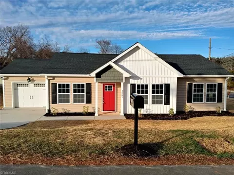4202 Carver School Rd, Winston Salem, NC 27105
