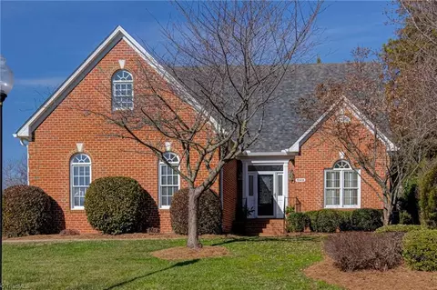 5149 Laurel View Dr, Winston Salem, NC 27104