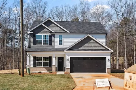 101 Silver Maple Dr, King, NC 27021