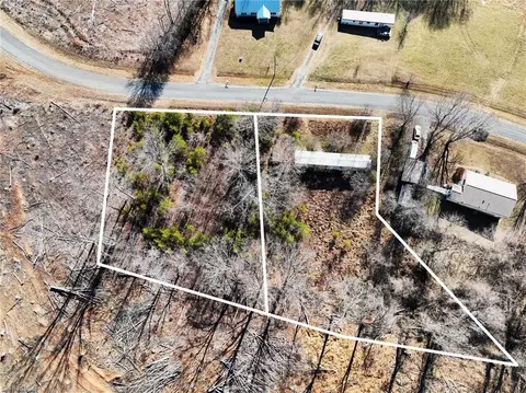 245 263 Valley Level Rd, Reidsville, NC 27320