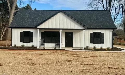 1139 Joy St, Salisbury, NC 28147