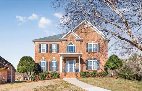 3640 Glennmoor Dr, Pfafftown, NC 27040