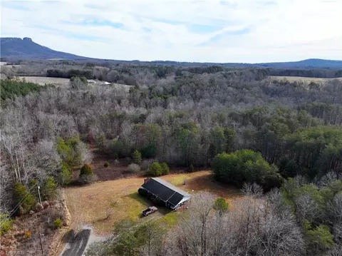 1159 Corner Rd, Pinnacle, NC 27043 photo 12