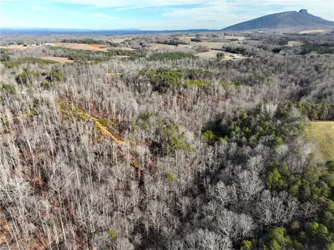 1159 Corner Rd, Pinnacle, NC 27043 photo 9