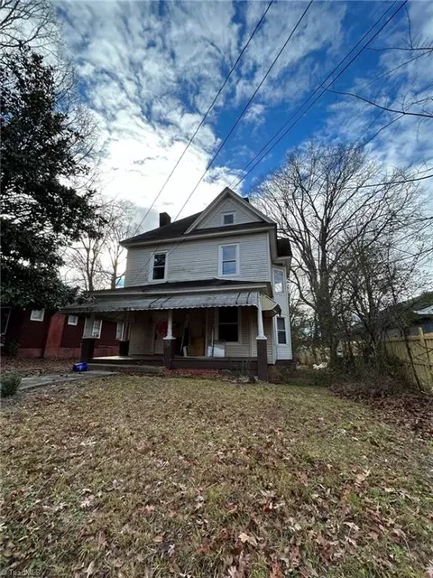 902 Douglas St, Greensboro, NC 27406