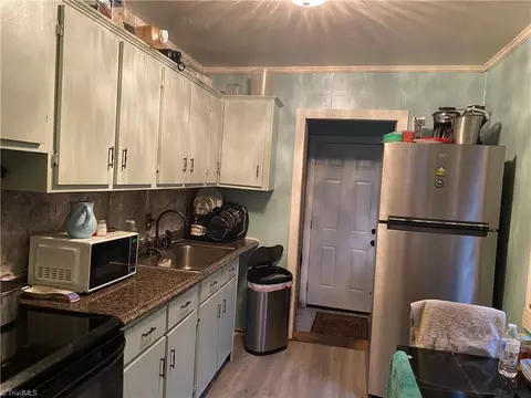 1402 Baker Rd, High Point, NC 27263 photo 12
