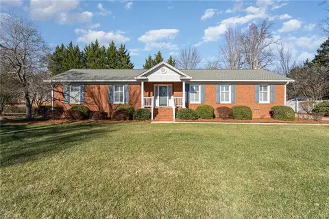 5906 Founders Dr, Greensboro, NC 27410
