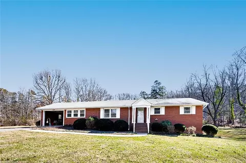 275 Inwood Rd, Asheboro, NC 27205
