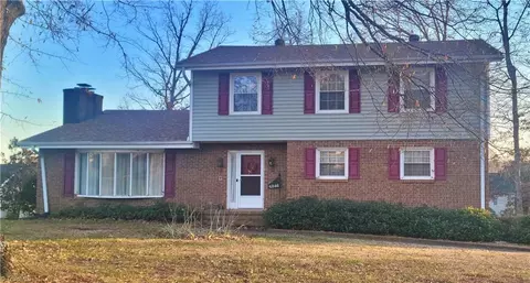 4246 Farlow Dr, Greensboro, NC 27406
